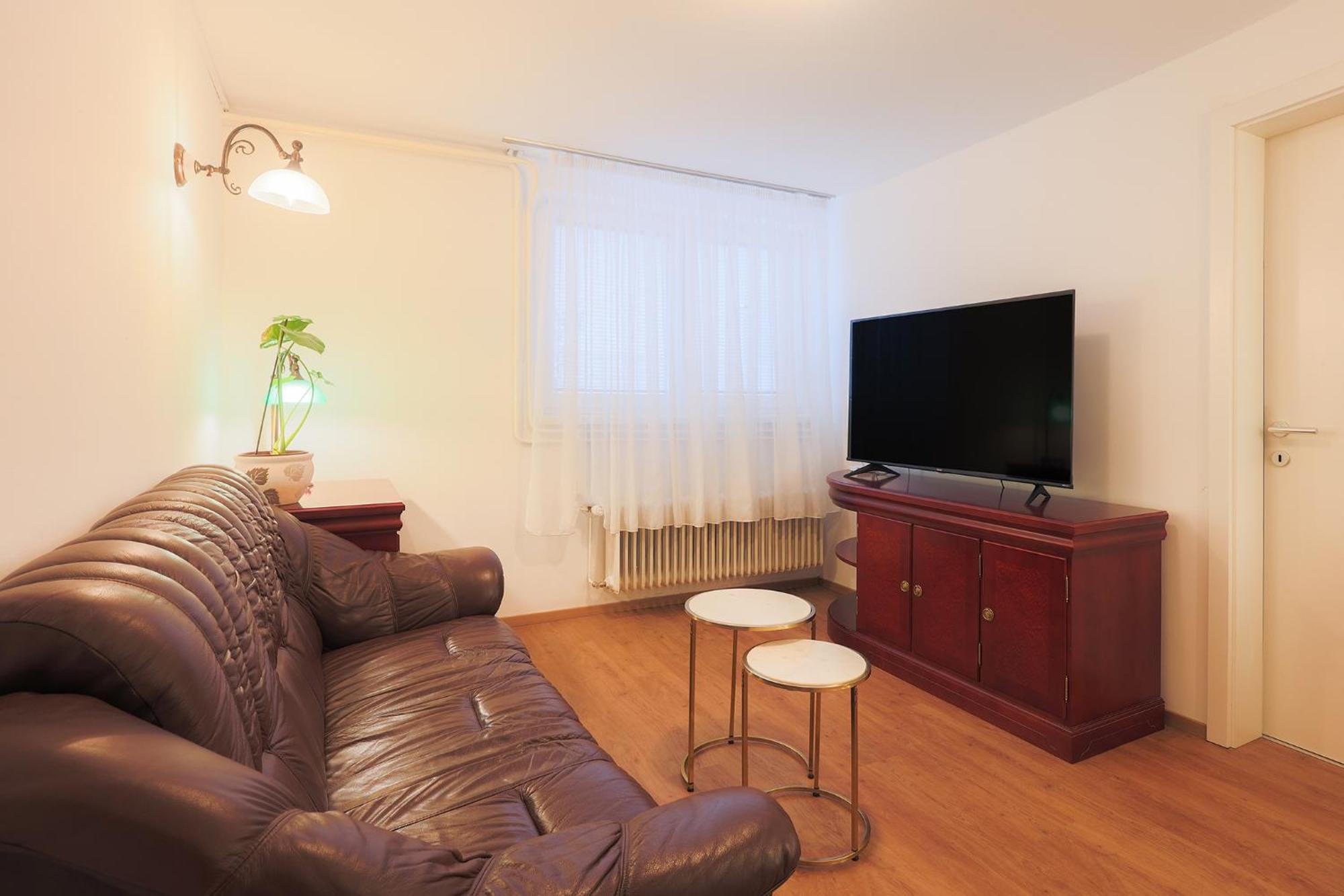 Papas Apartment レスツェ エクステリア 写真