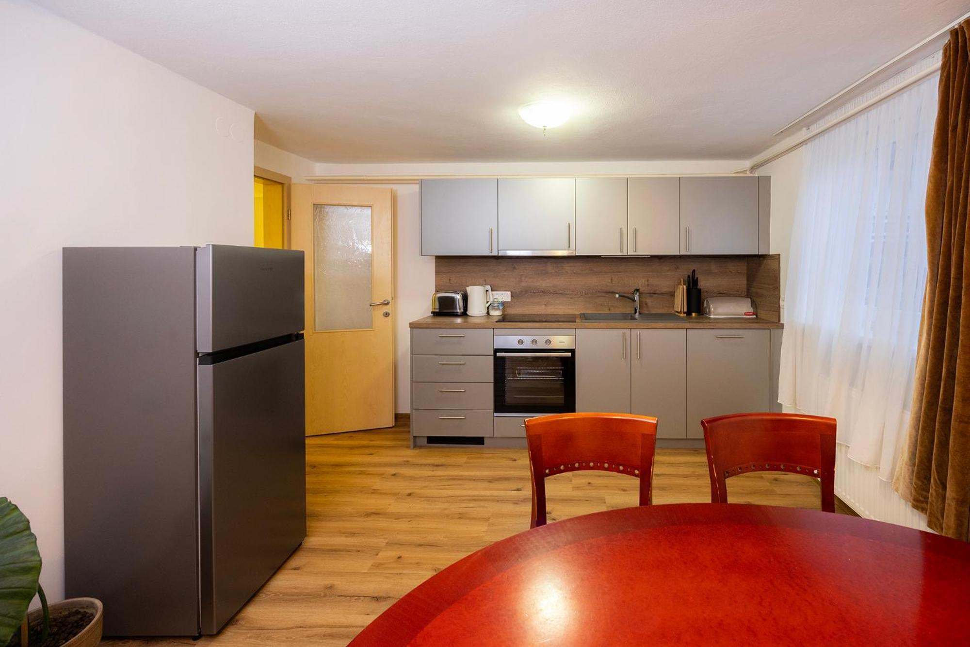 Papas Apartment レスツェ エクステリア 写真