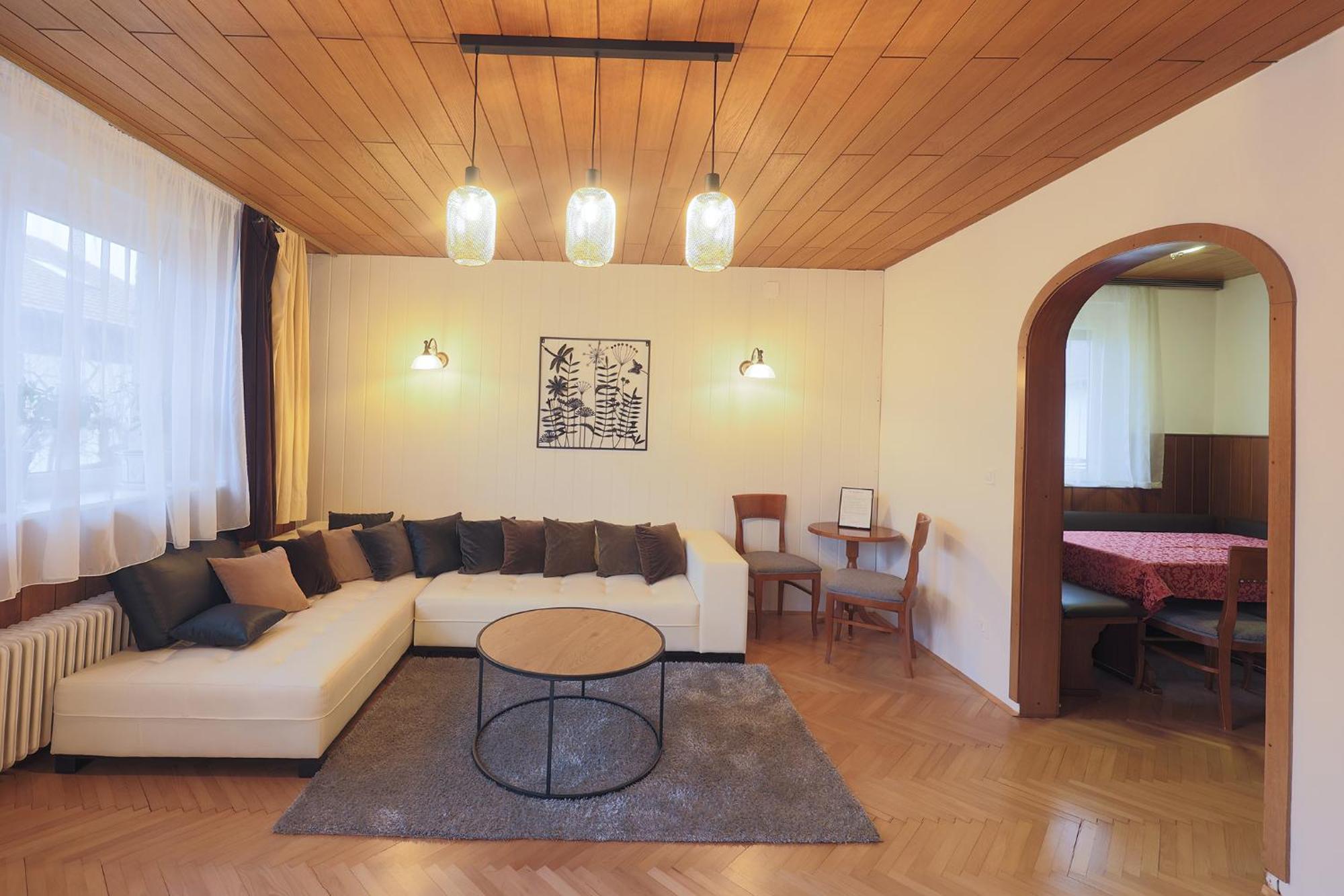 Papas Apartment レスツェ エクステリア 写真